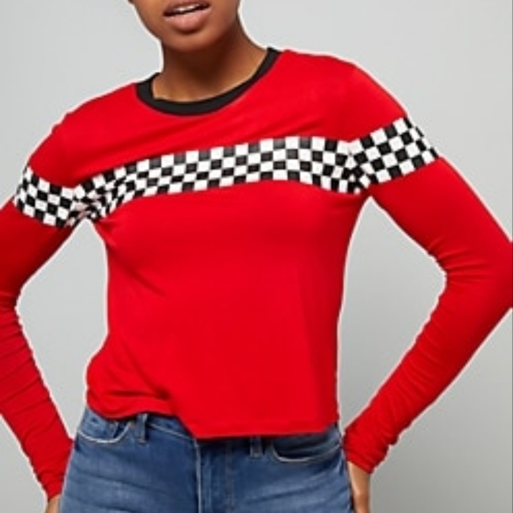 Long sleeve Jrs Tee.